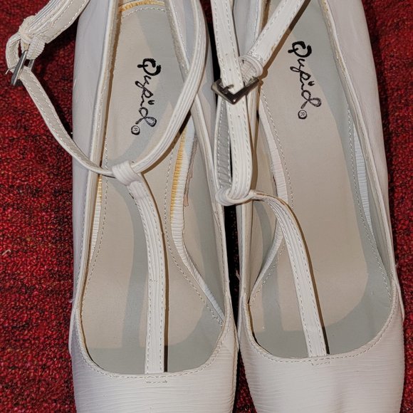 Qupid Mary Jane Peep Toe Heel - Picture 6 of 16